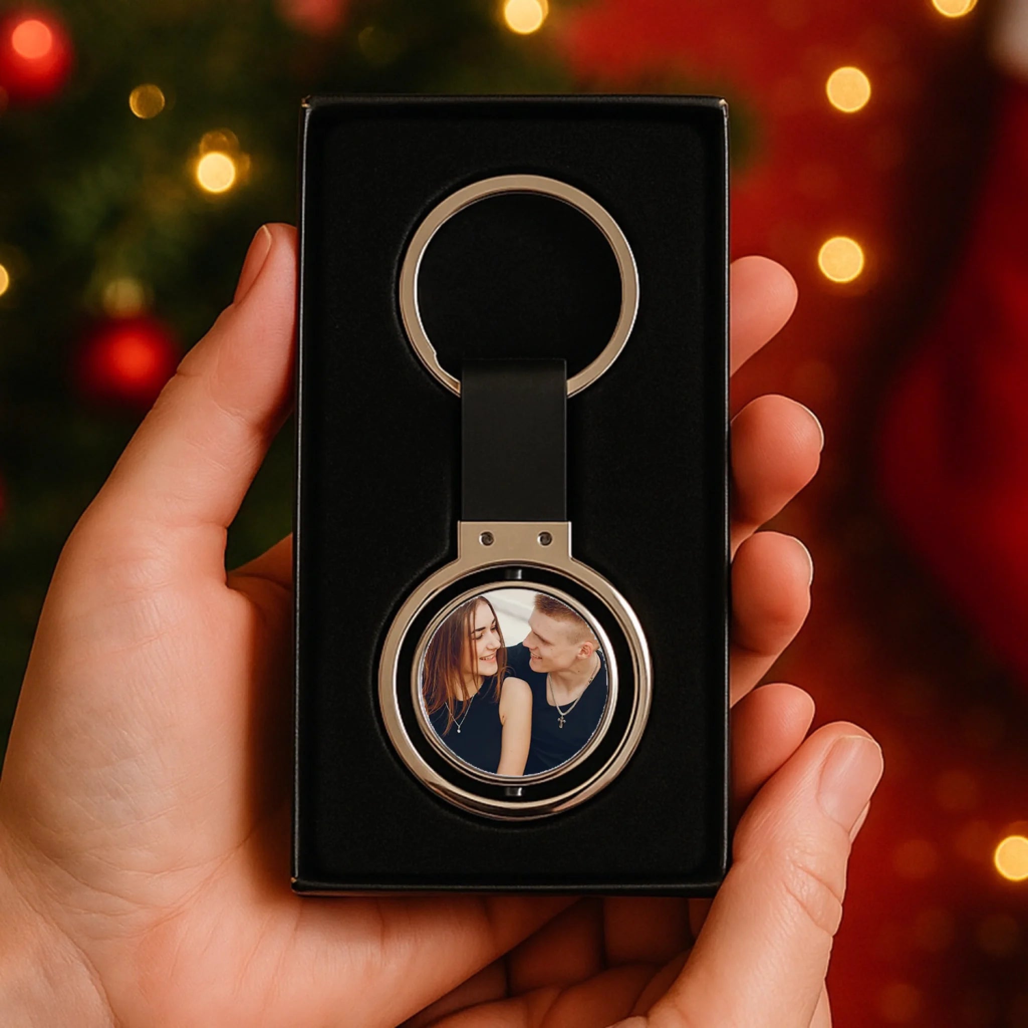 Karácsonyi ajándék pároknak- egyedi képes kétoldalas kulcstartó