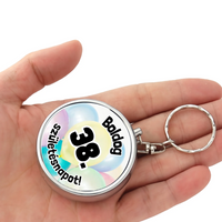 Boldog születésnapot feliratú univerzális kulcstartó egyedi számmal