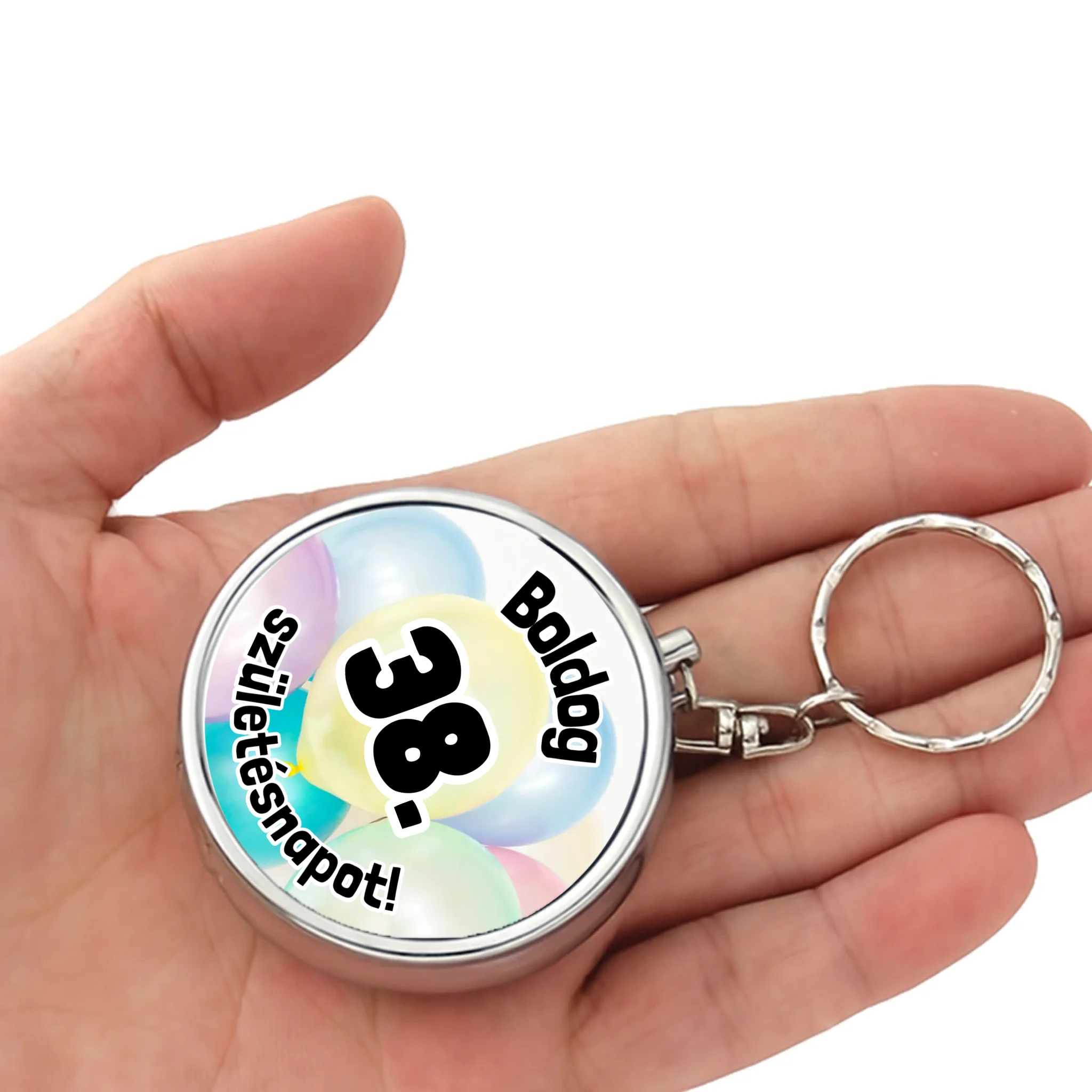 Boldog születésnapot feliratú univerzális kulcstartó egyedi számmal