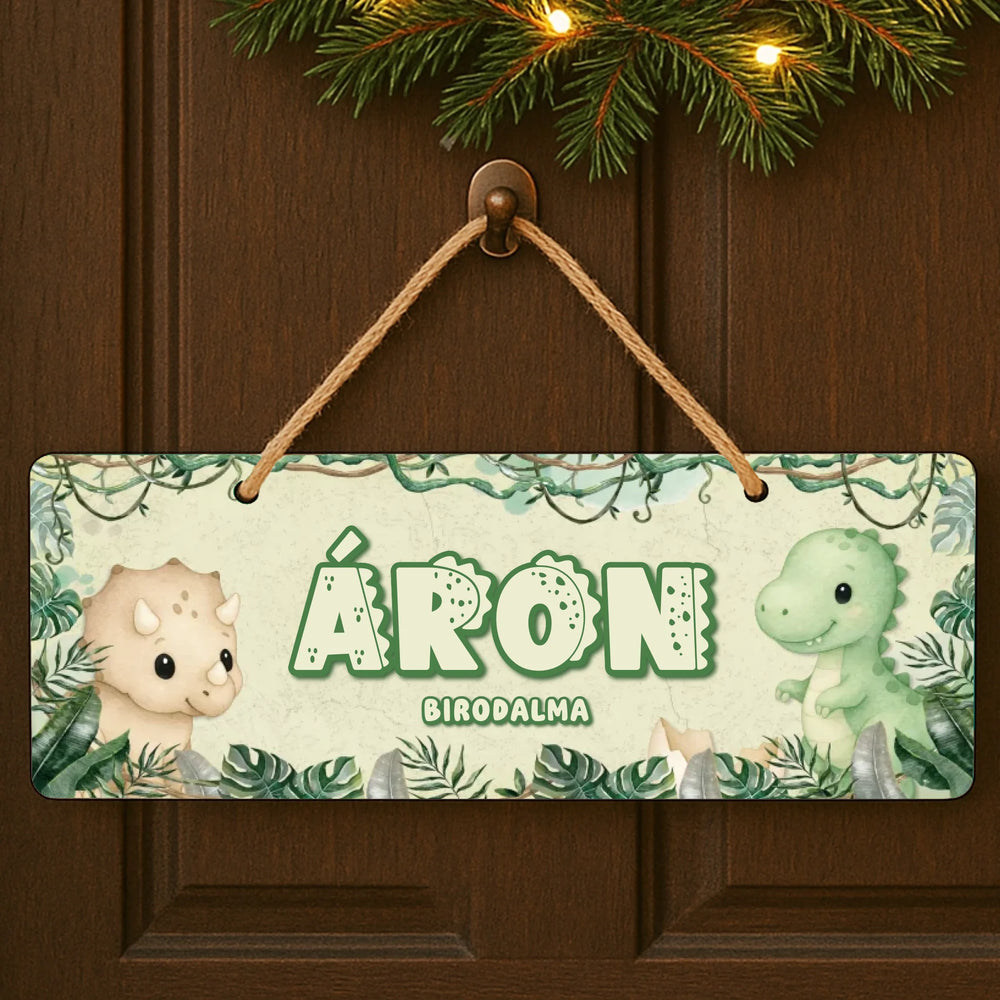 Egyedi névre szóló dínós dísztábla - ajándék gyerekeknek