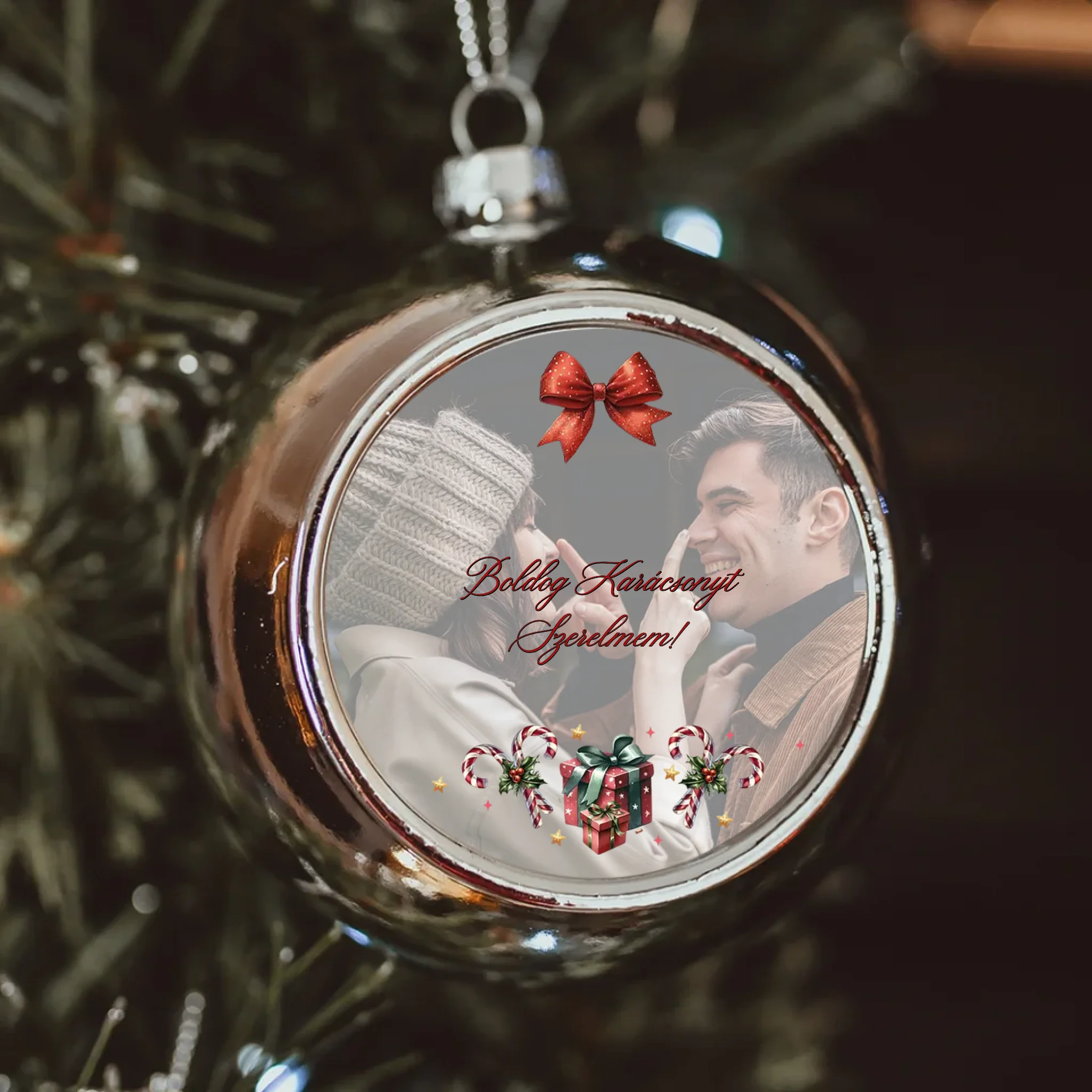 Karácsonyi ezüst gömbdísz saját fényképpel és szívhez szóló üzenettel
