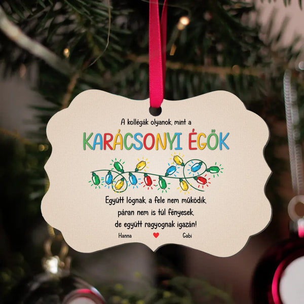 Kollégák együtt ragyognak - egyedi neves hosszúkás karácsonyfadísz