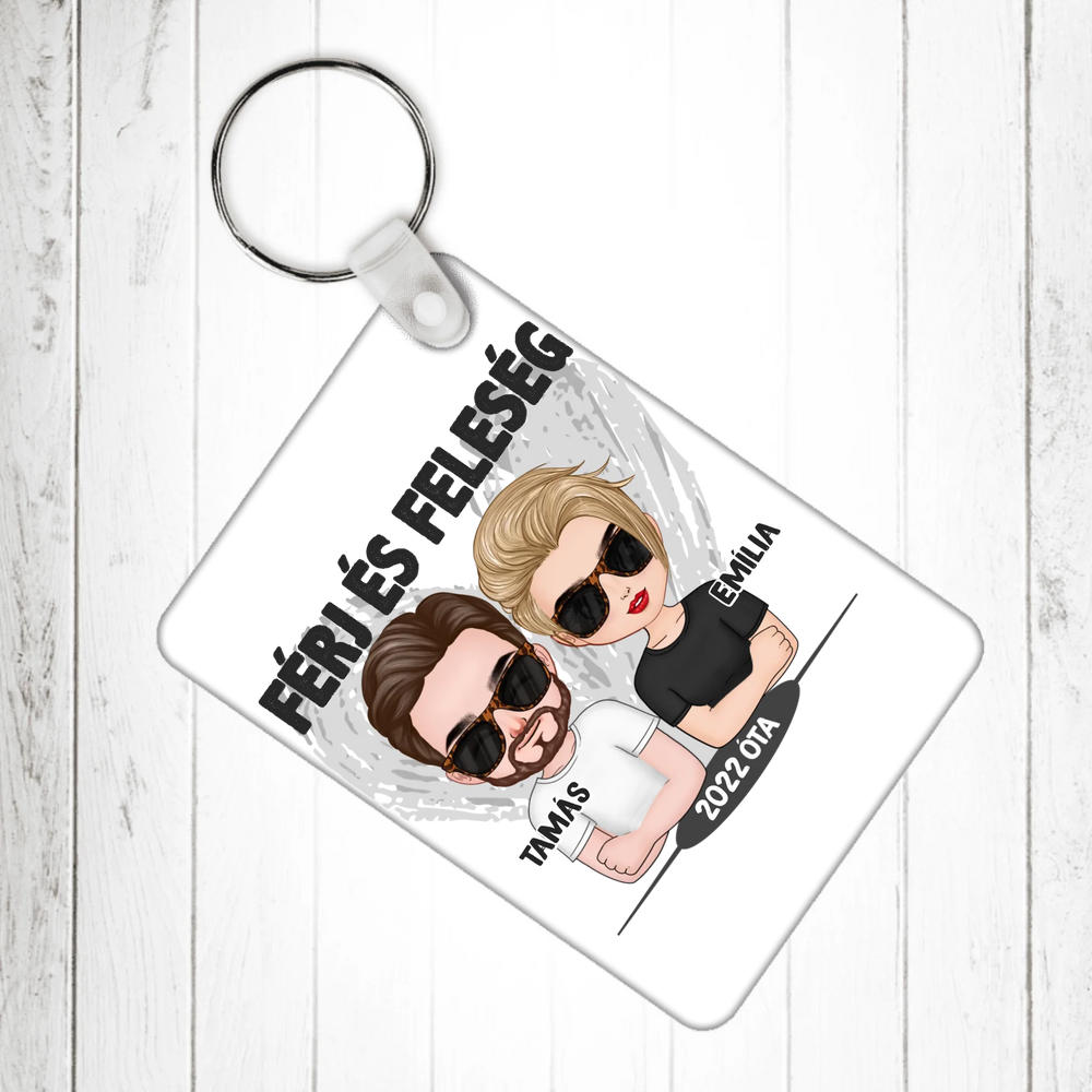 Férj és feleség szerkeszthető karakteres valentin napi kulcstartó