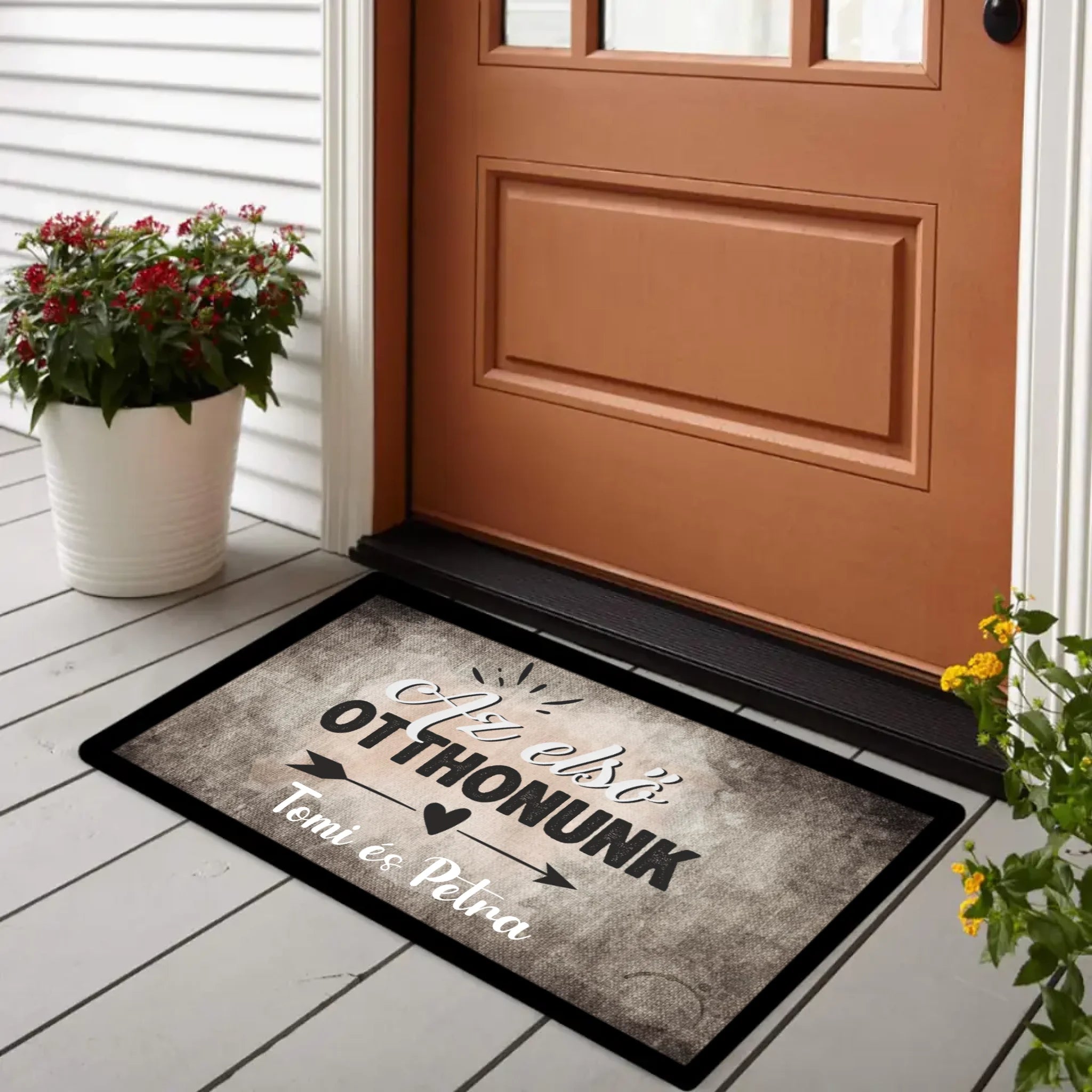 Az első otthonunk lábtörlő egyedi névvel