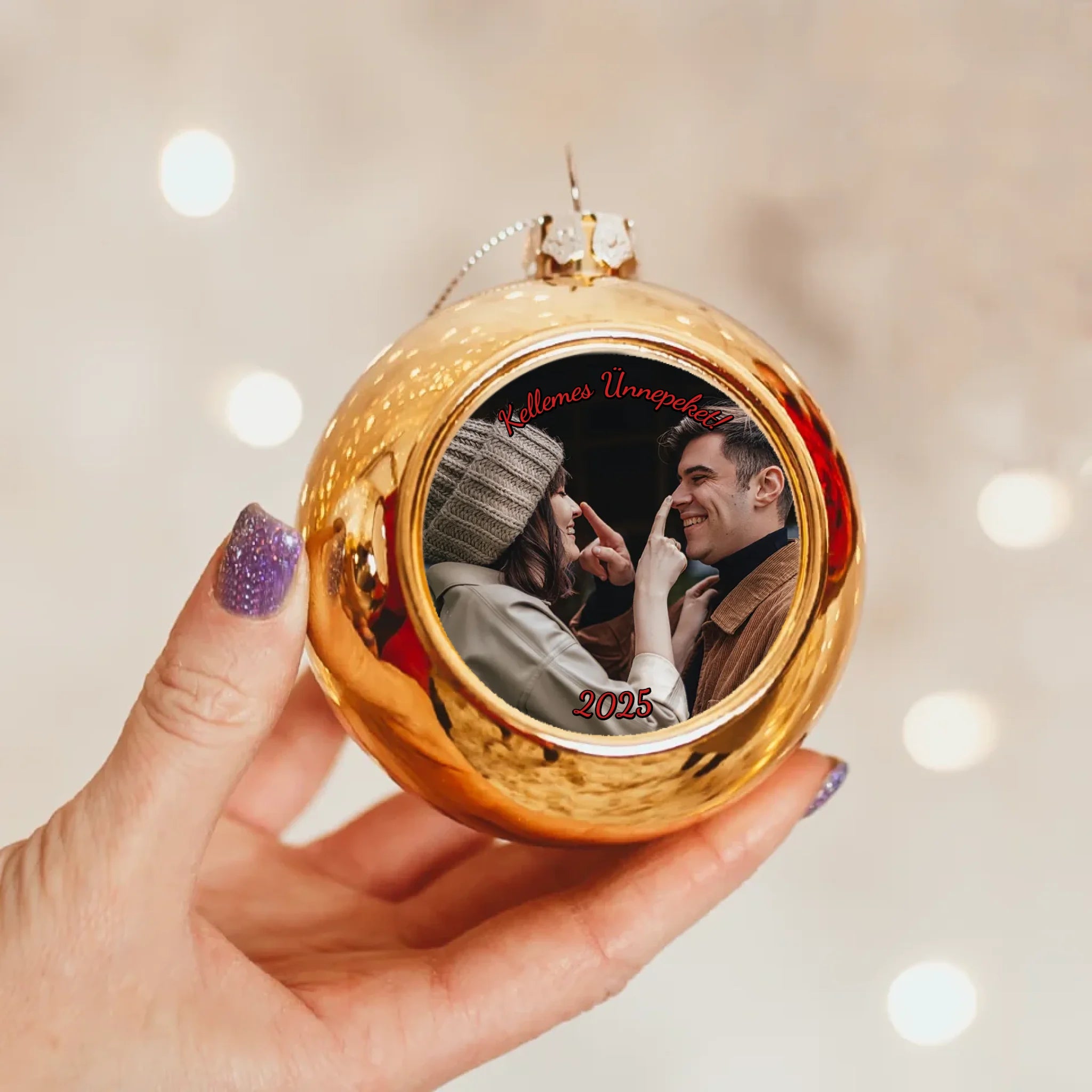 Karácsonyi arany gömbdísz saját fényképpel és szívhez szóló üzenettel