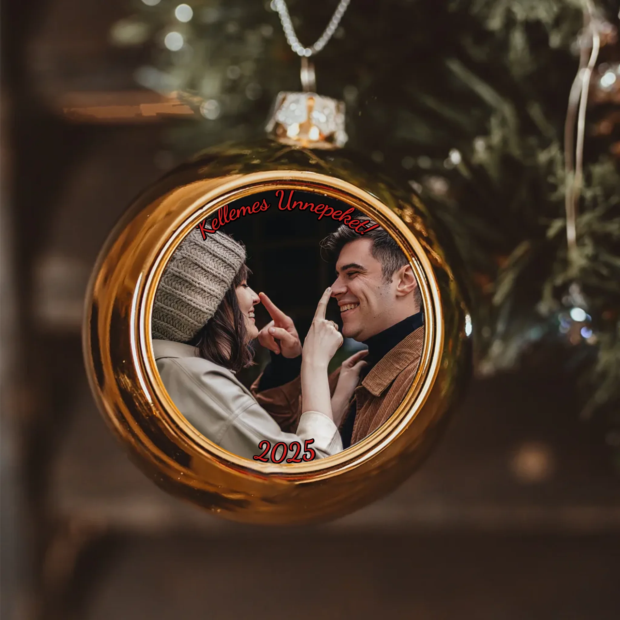 Karácsonyi arany gömbdísz saját fényképpel és szívhez szóló üzenettel