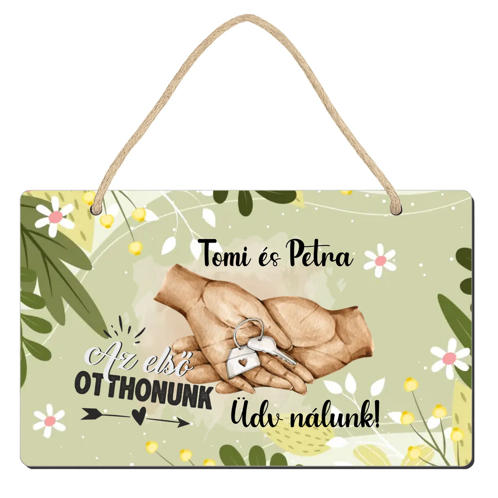 Üdvözlő fa dísztábla egyedi névvel és választahó mintával