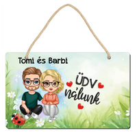 Ajtó kopogtató fa dísztábla pároknak szerkeszthető karakterekkel 