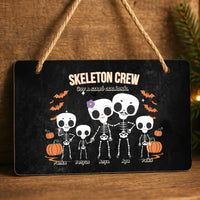 Személyre szabható őszi Halloweeni fali dekor tábla - Skeleton Crew családi ajándék