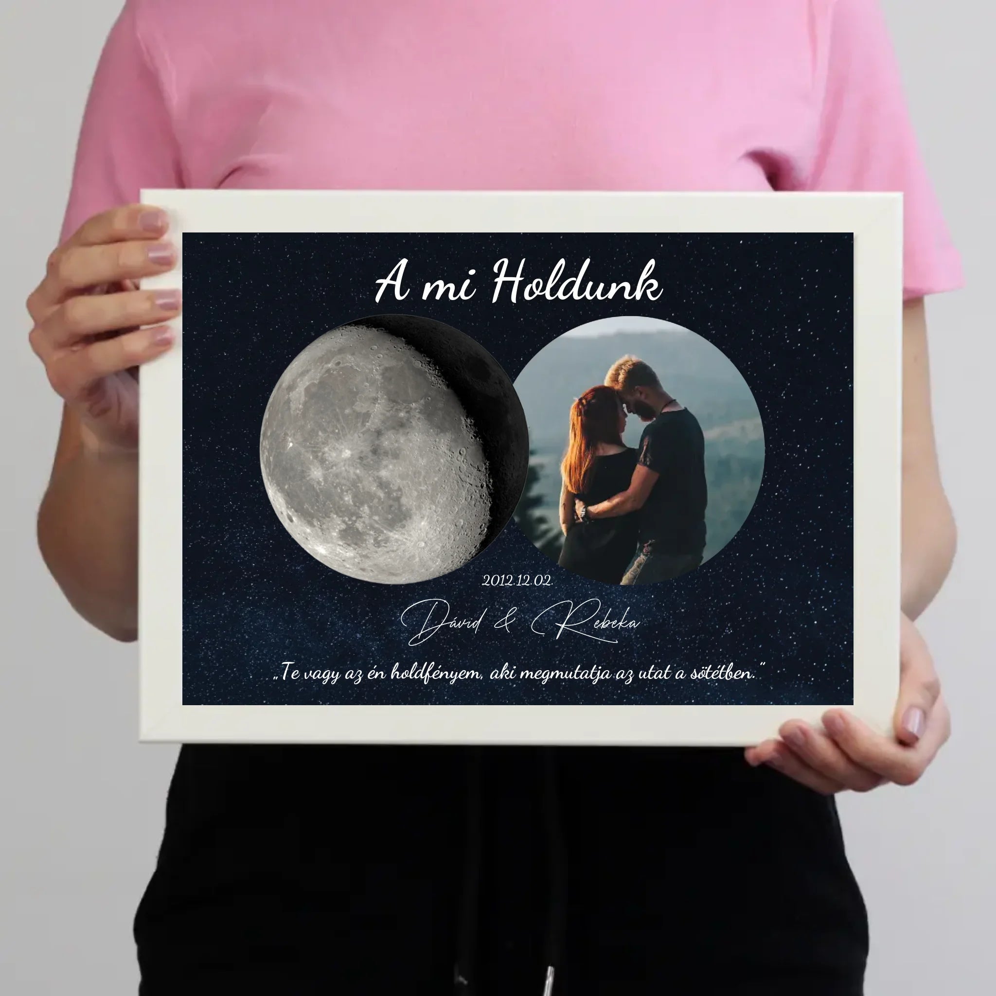 A mi holdunk - egyedi képes ajándék falikép szerkeszthető felirattal