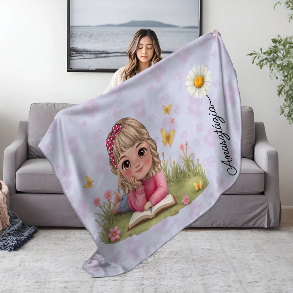 Személyre szabható takaró - cuki karakteres pléd lányoknak saját névvel és virrággal