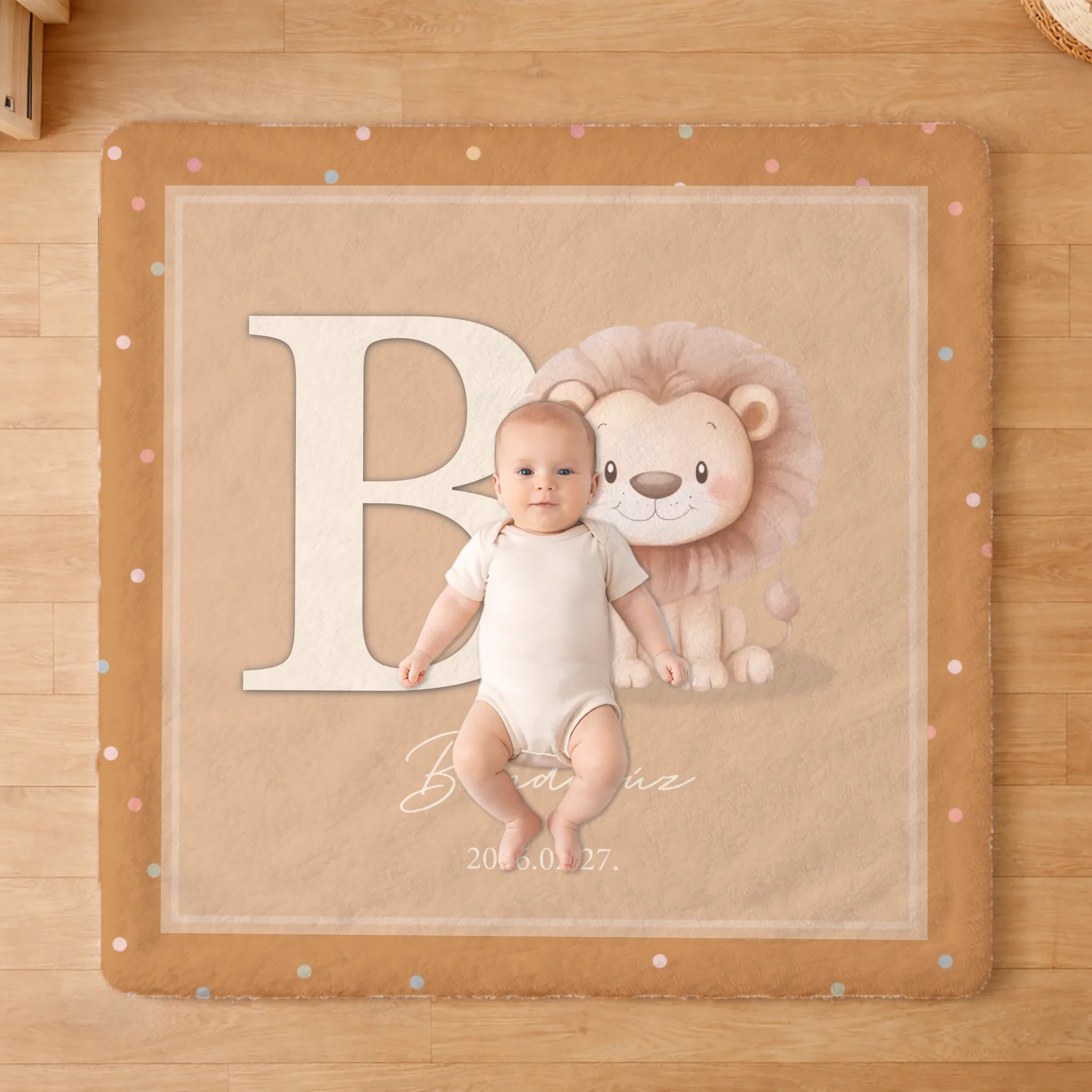 Egyedi babapléd névvel, monogrammal és választható állatfigurával