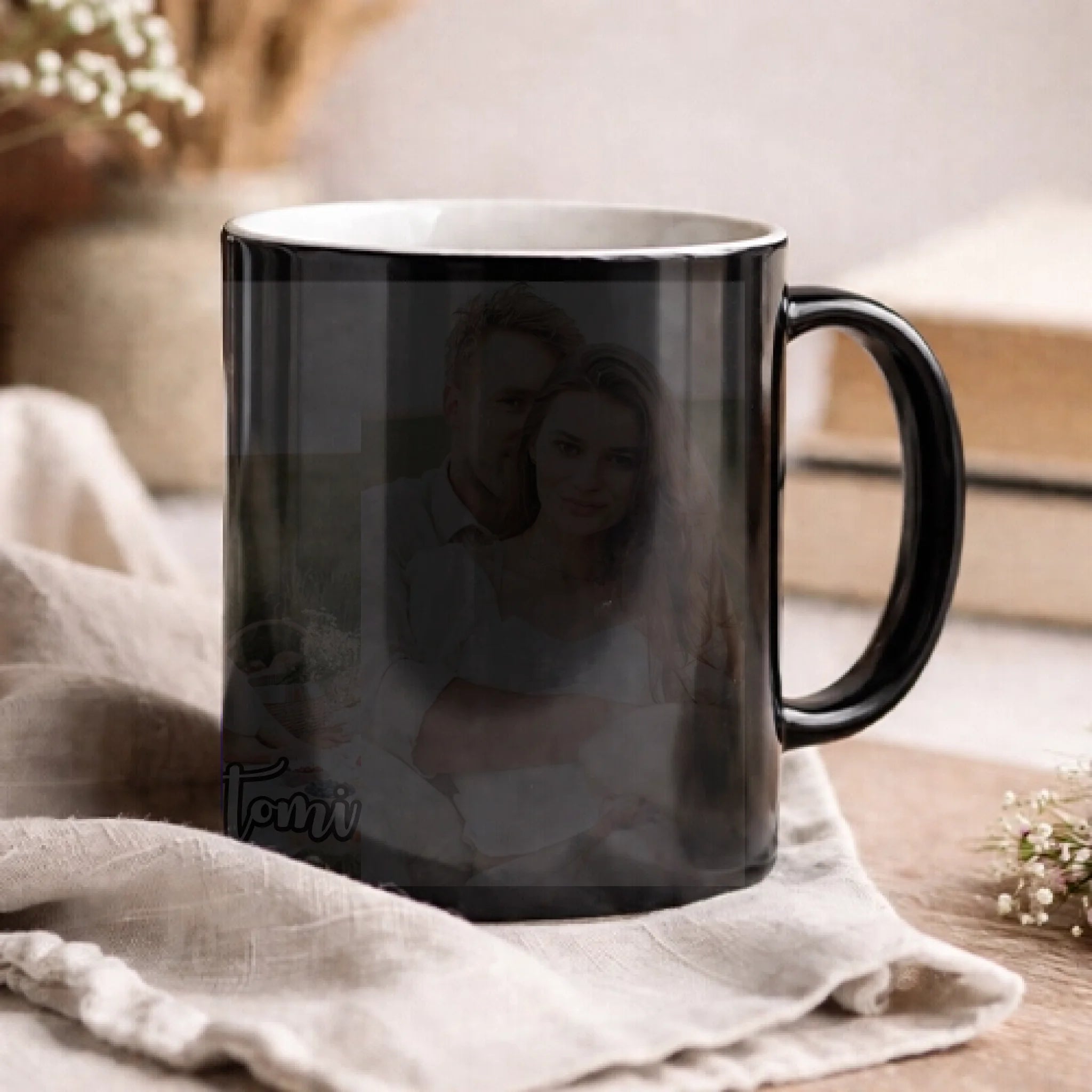  Hőre változó fényképes bögre 3 képpel egyedi felirattal