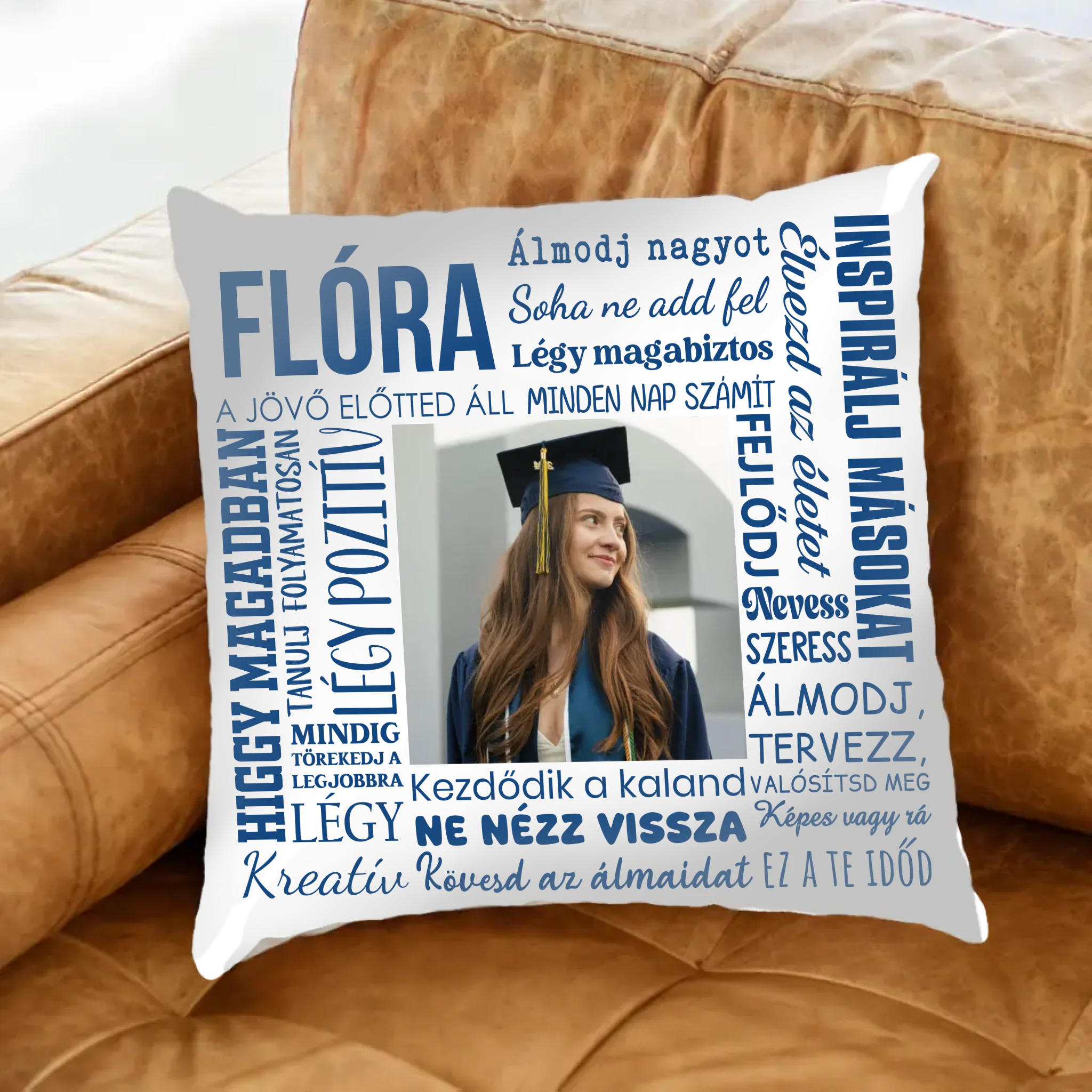 Egyedi motivációs fullprint párna névvel és fényképpel