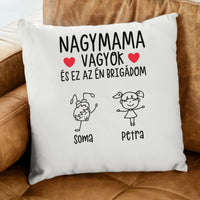 	 Ajándék Mamáknak - Nagymama brigádja fehér párna akár 6 unokával
