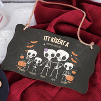 Személyre szabható őszi Halloweeni fali dekor tábla - Skeleton Crew családi ajándék