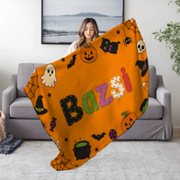 Halloweeni mintás pléd saját névvel - ajándék gyerekeknek