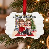 Egyedi karácsonyi ajándék pároknak - szerkeszthető karakteres karácsonyfadísz