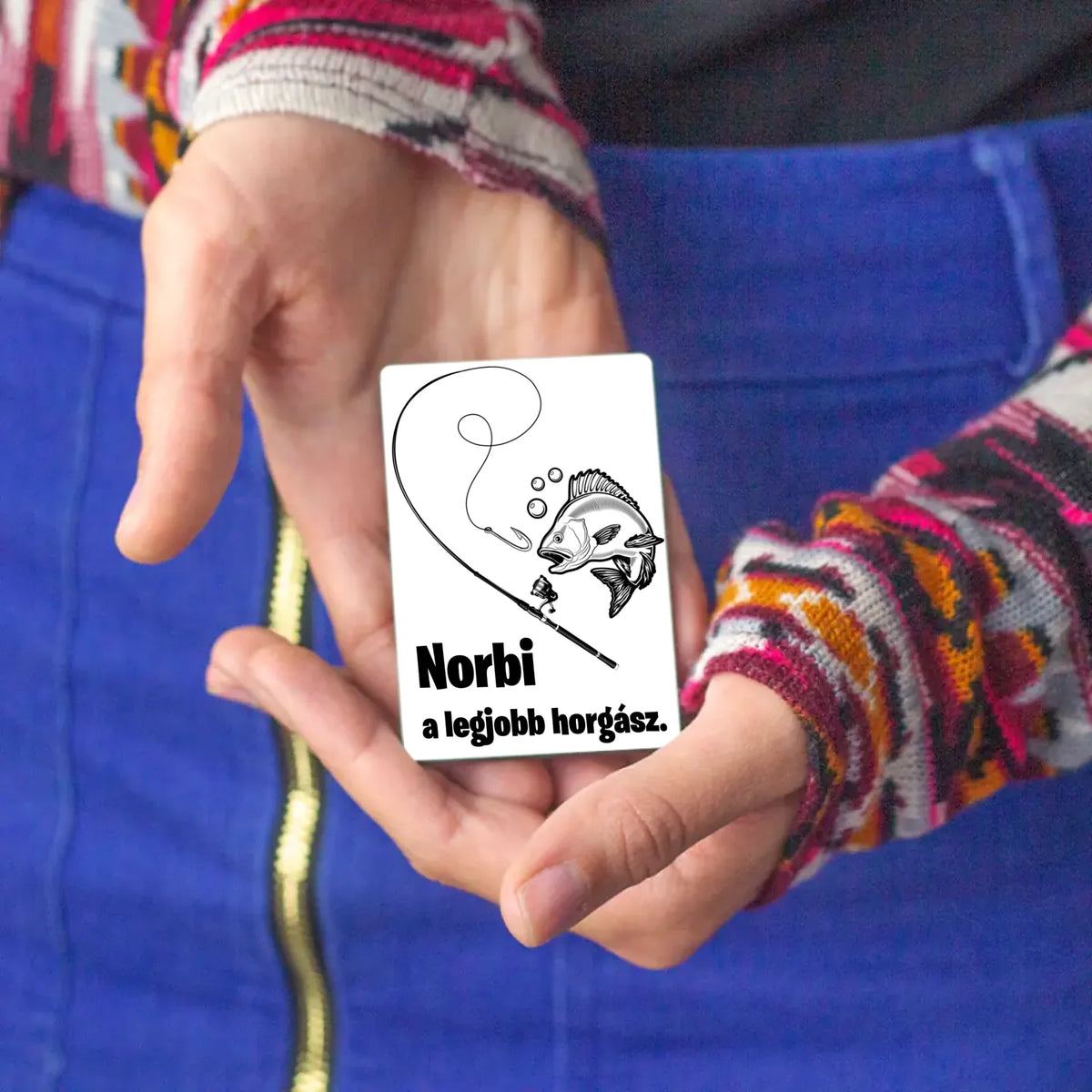 Legjobb horgász hűtőmágnes - egyedi névvel