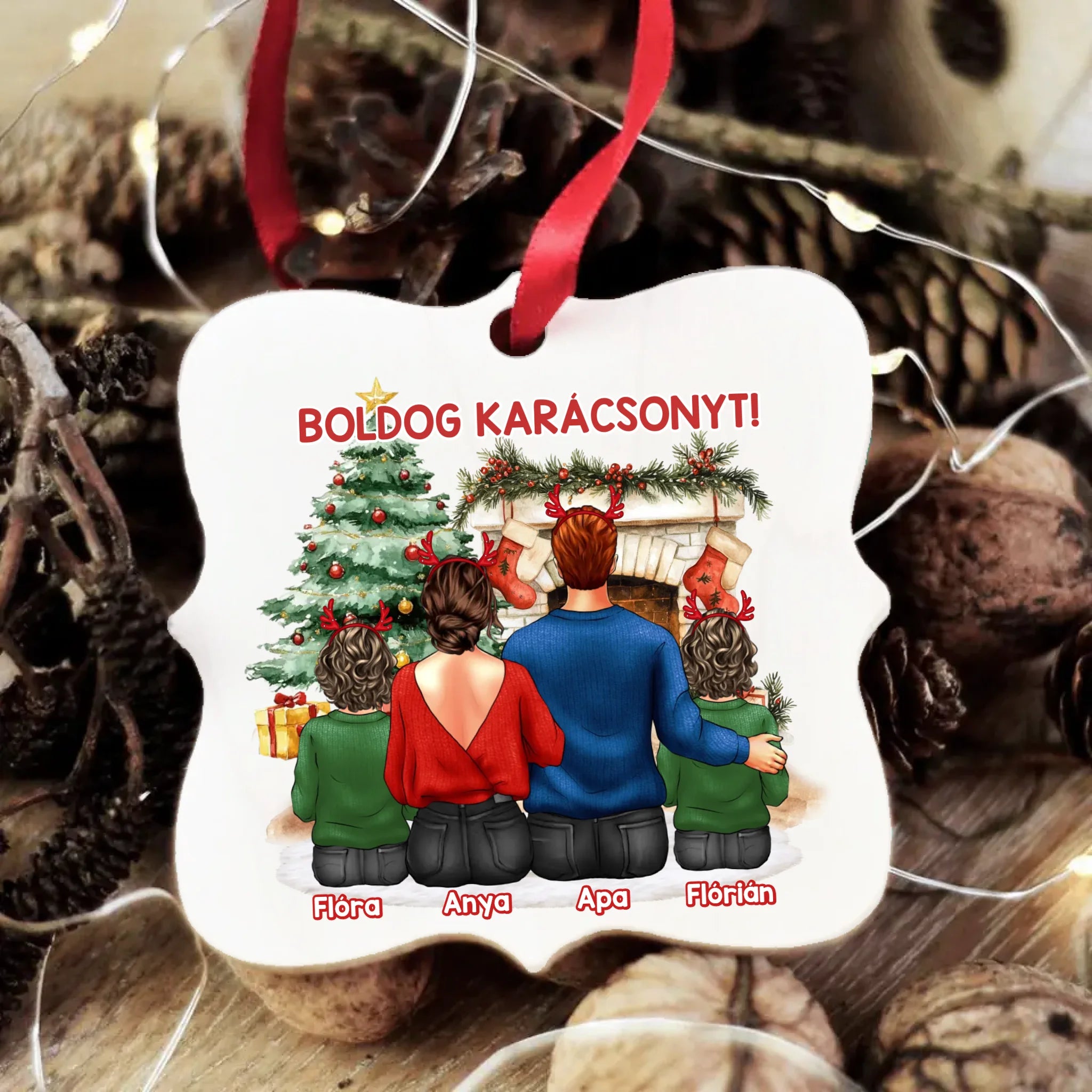 Családi mintás karácsonyfadísz fehér alapon