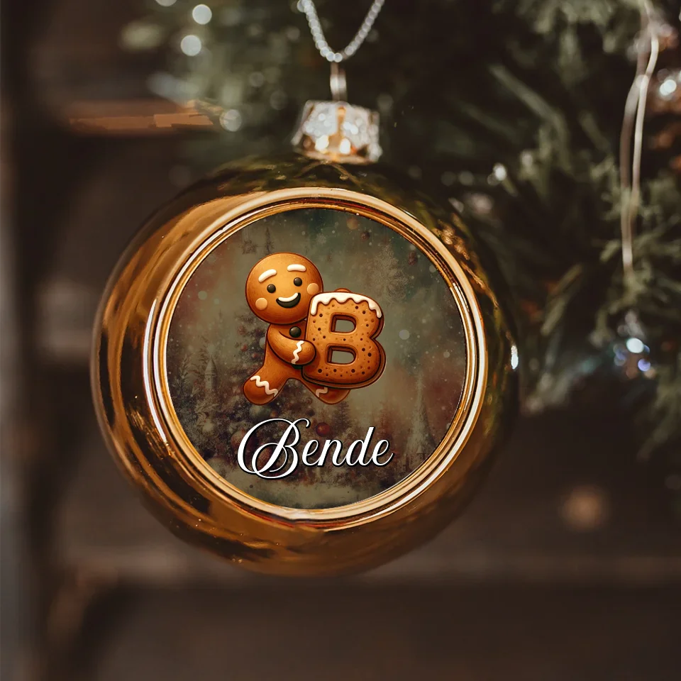 Karácsonyi arany gömbdísz egyedi névvel és kezdőbetűvel