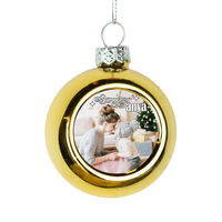 Arany gömbdísz szuper anya felirattal és egyedi képpel tökéletes karácsonyi ajándék ötlet szülőknek